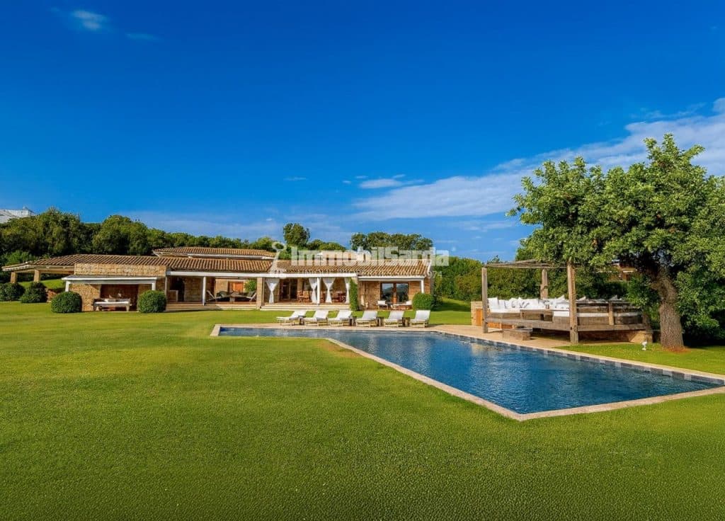 Property of the week: Luxury villa for sale in Puntaldìa, Sardinia