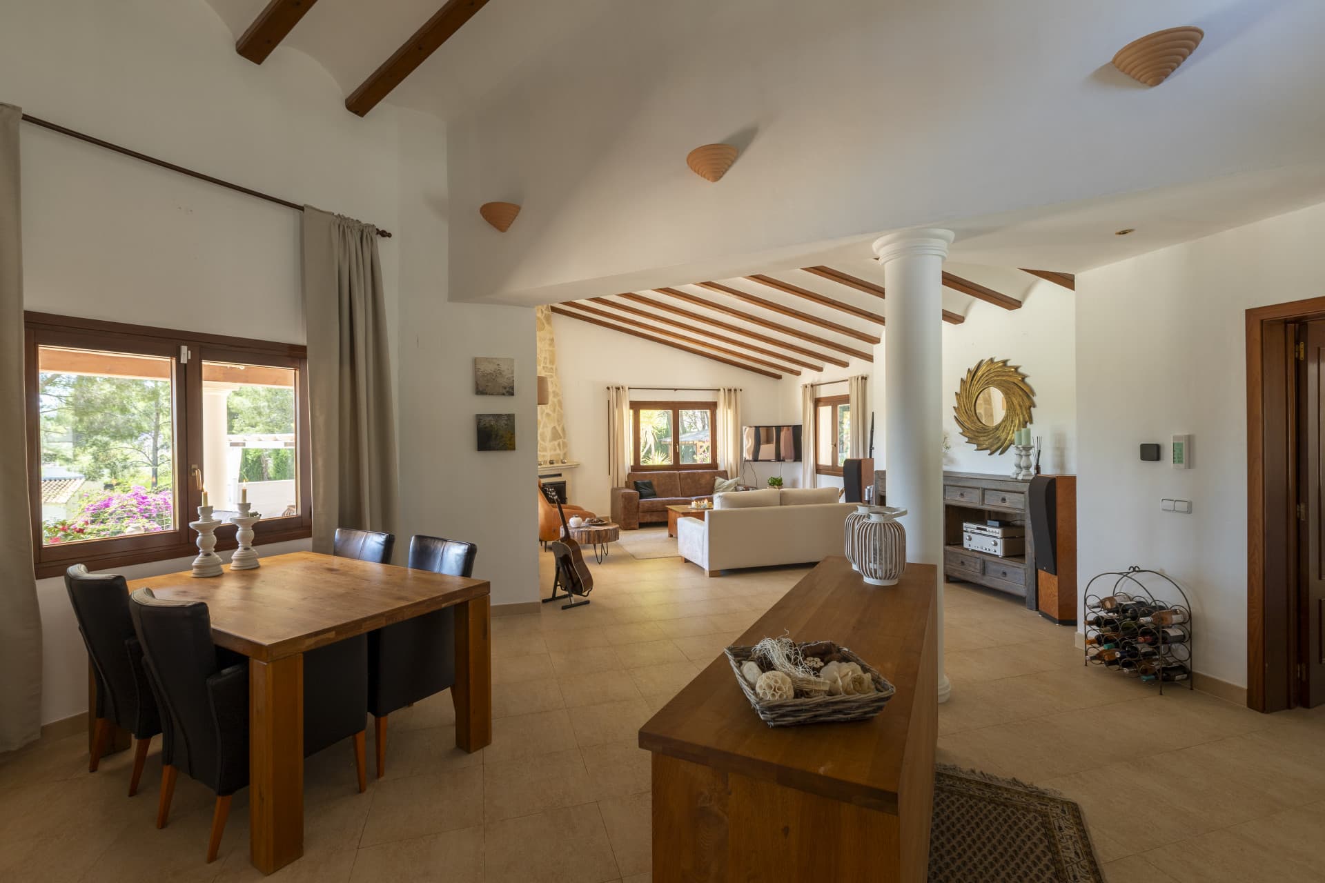 This elegant villa located in the coveted Montgó area of Jávea, Alicante, combines comfort and sustainability in a privileged natural setting. - 4