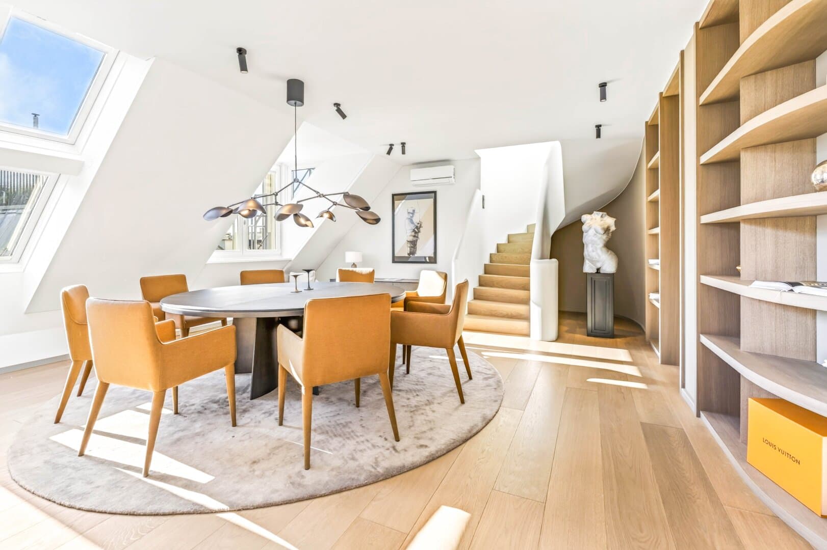 A rarity on the Kohlmarkt: a penthouse with a view of St Stephen’s