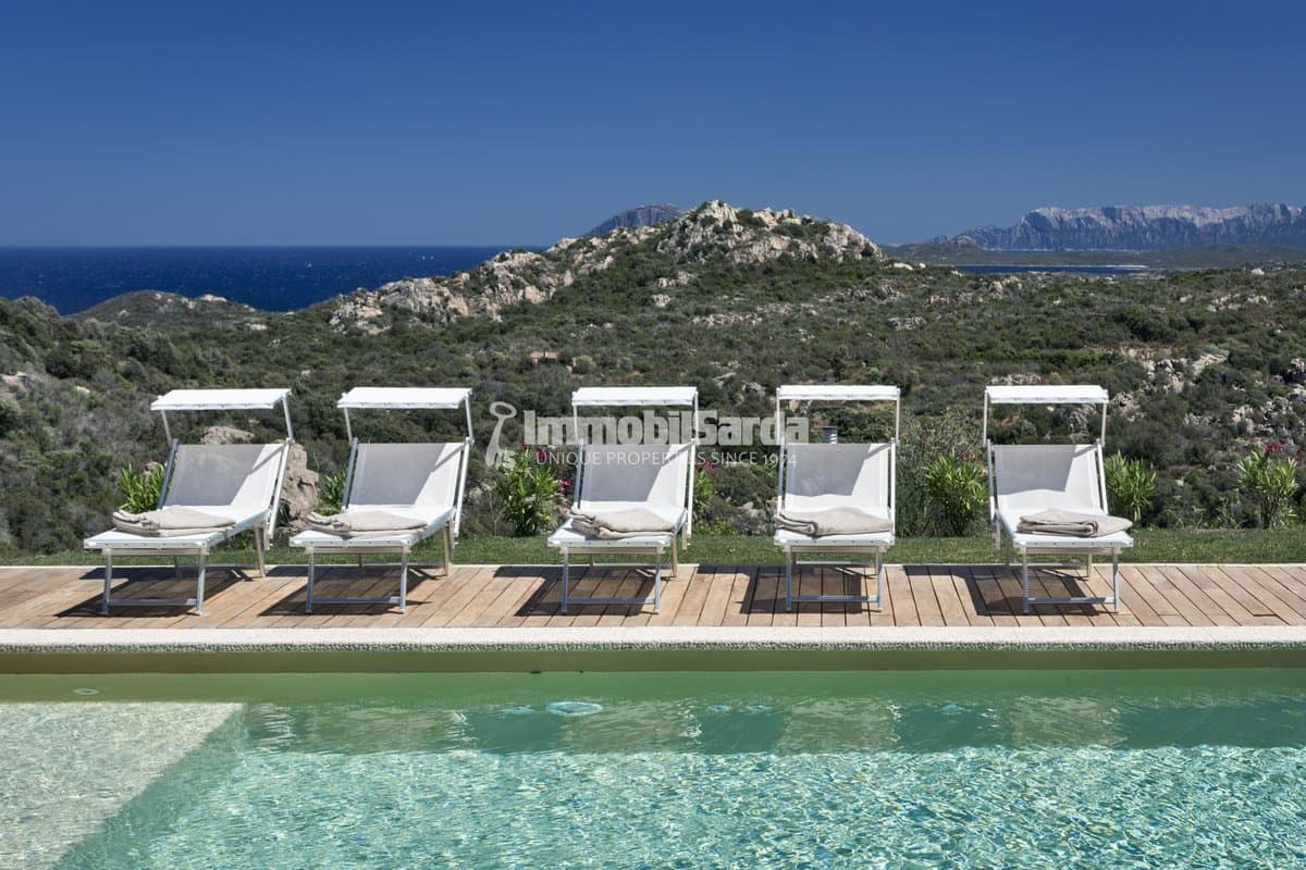 Villa Hermaea is a rental property situated between Porto Cervo and Porto Rotondo, in the heart of the Costa Smeralda. - 4