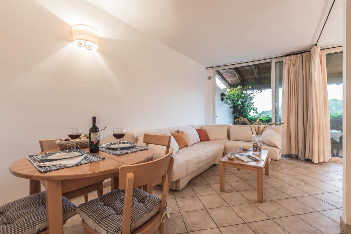 Two-room flat for 5 people with Wi-Fi – Superior - 3