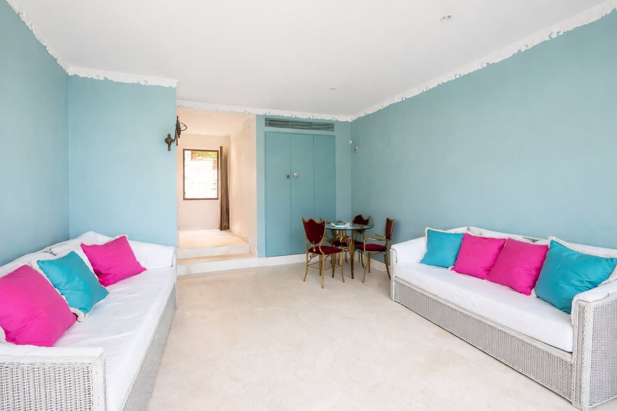 Set in the heart of Marina di Porto Cervo, Seaview Trilocale Sestante unfolds over 2 seafront levels directly facing the harbor entrance. - 3