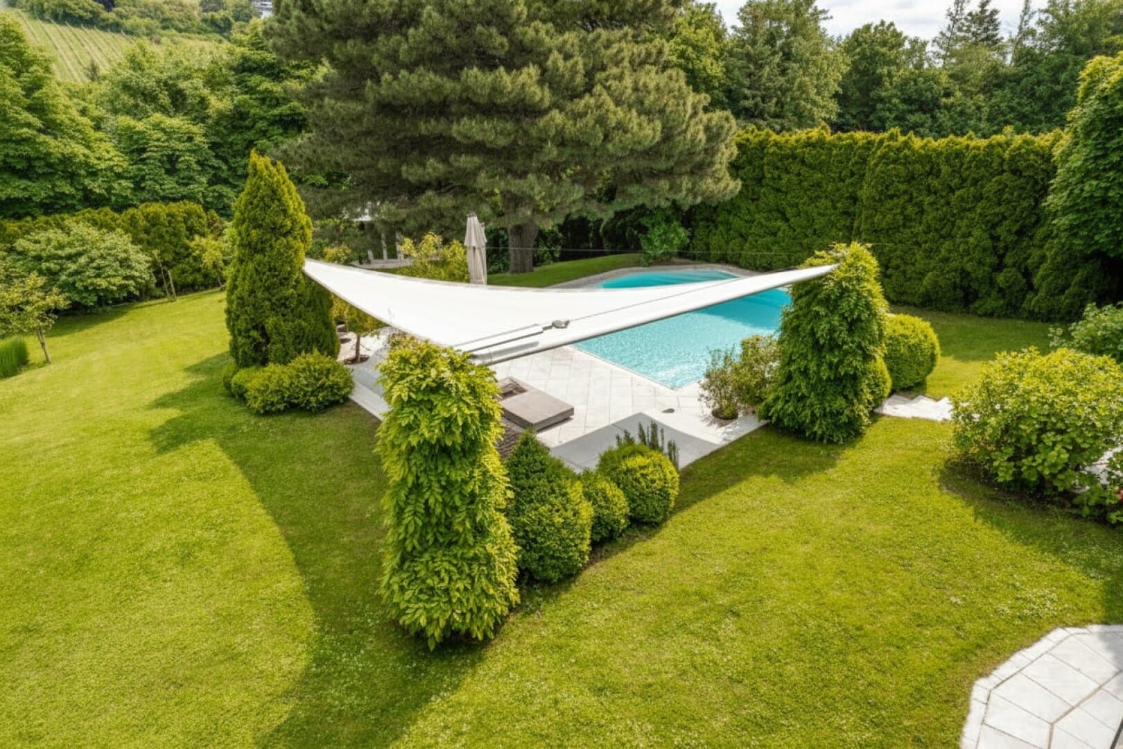 LUXURIOUS MAISONETTE WITH EXCLUSIVE GARDEN, POOL & VINEYARD VIEW