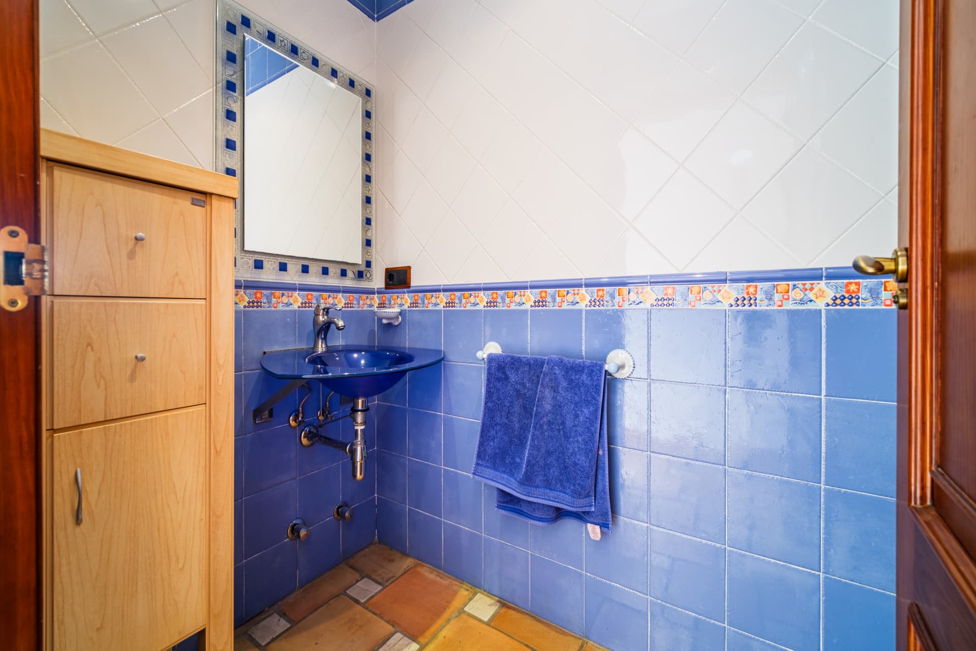 This stunning villa is located in the beautiful town of Moraira, in the province of Alicante. - 14
