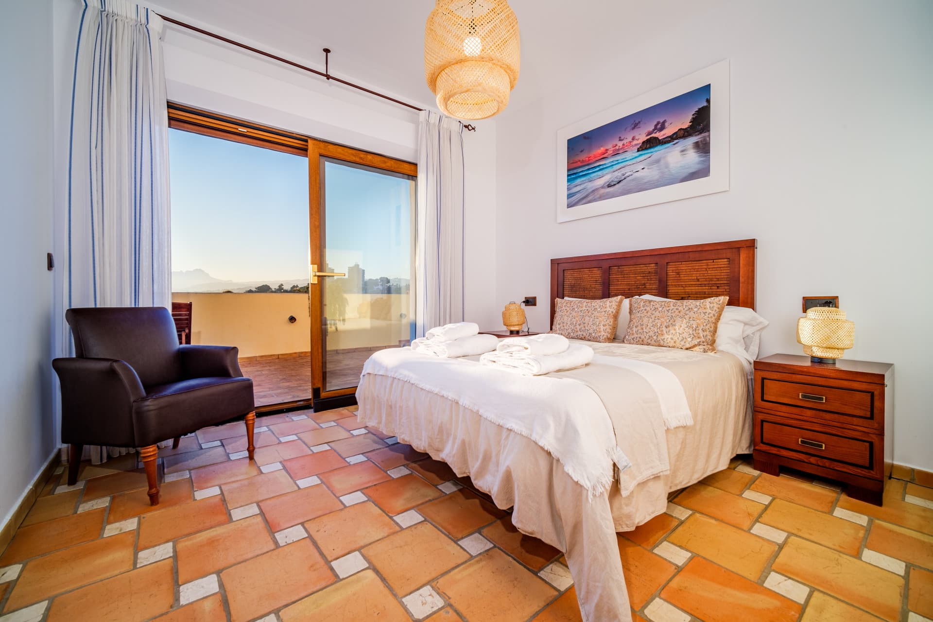 This stunning villa is located in the beautiful town of Moraira, in the province of Alicante. - 26