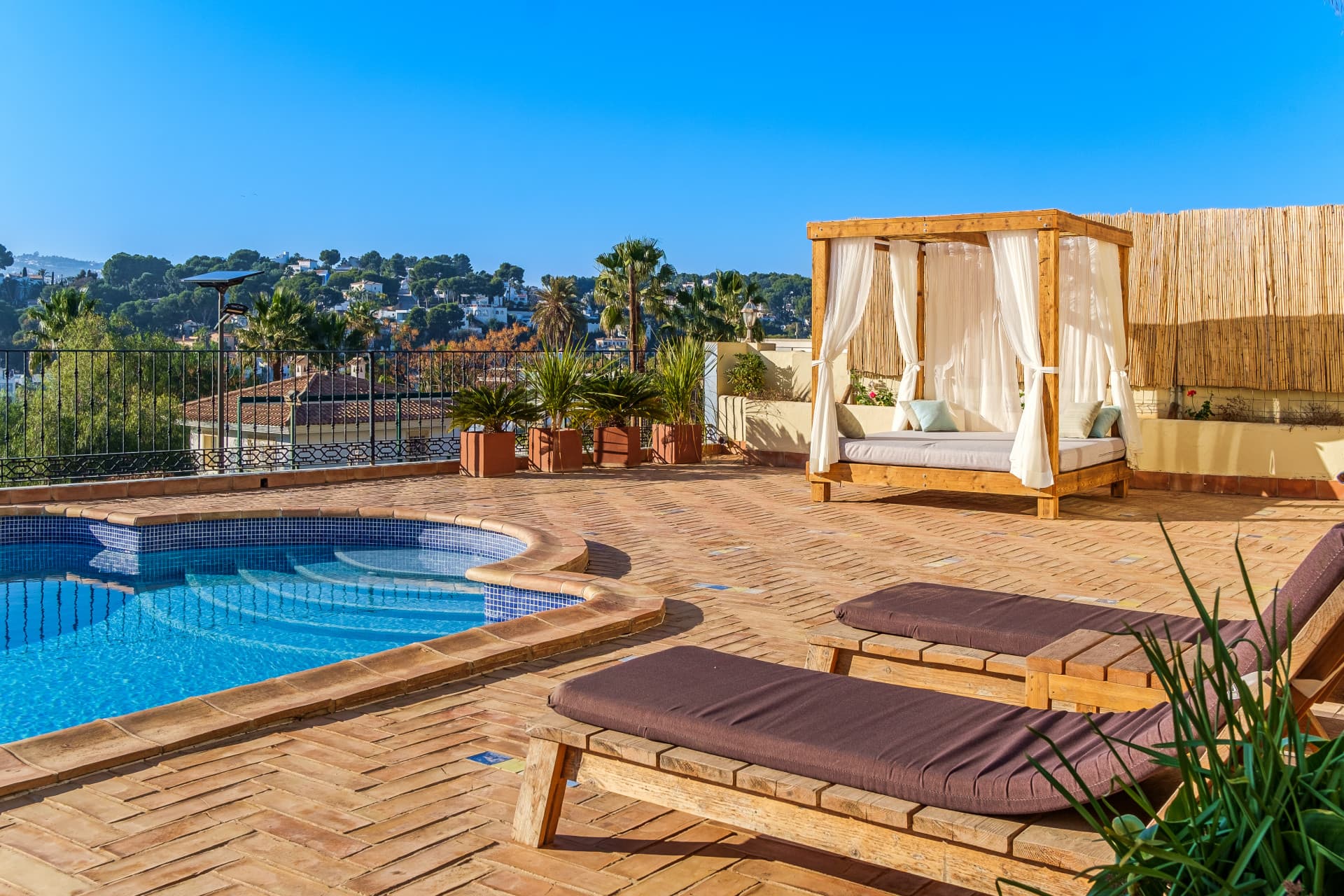 This stunning villa is located in the beautiful town of Moraira, in the province of Alicante. - 4
