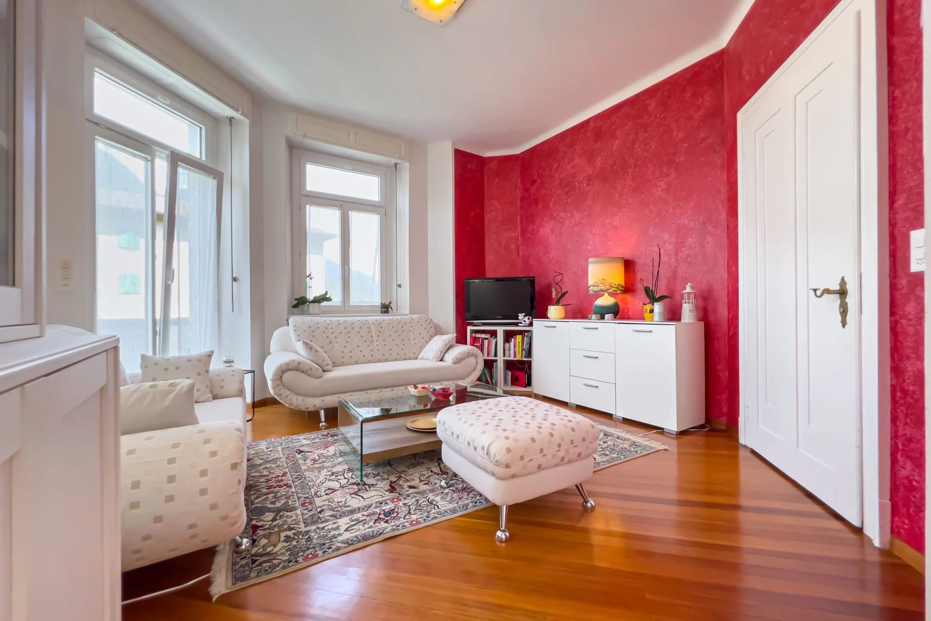 Fully renovated historic villa with large garden for sale in Arbedo - 4