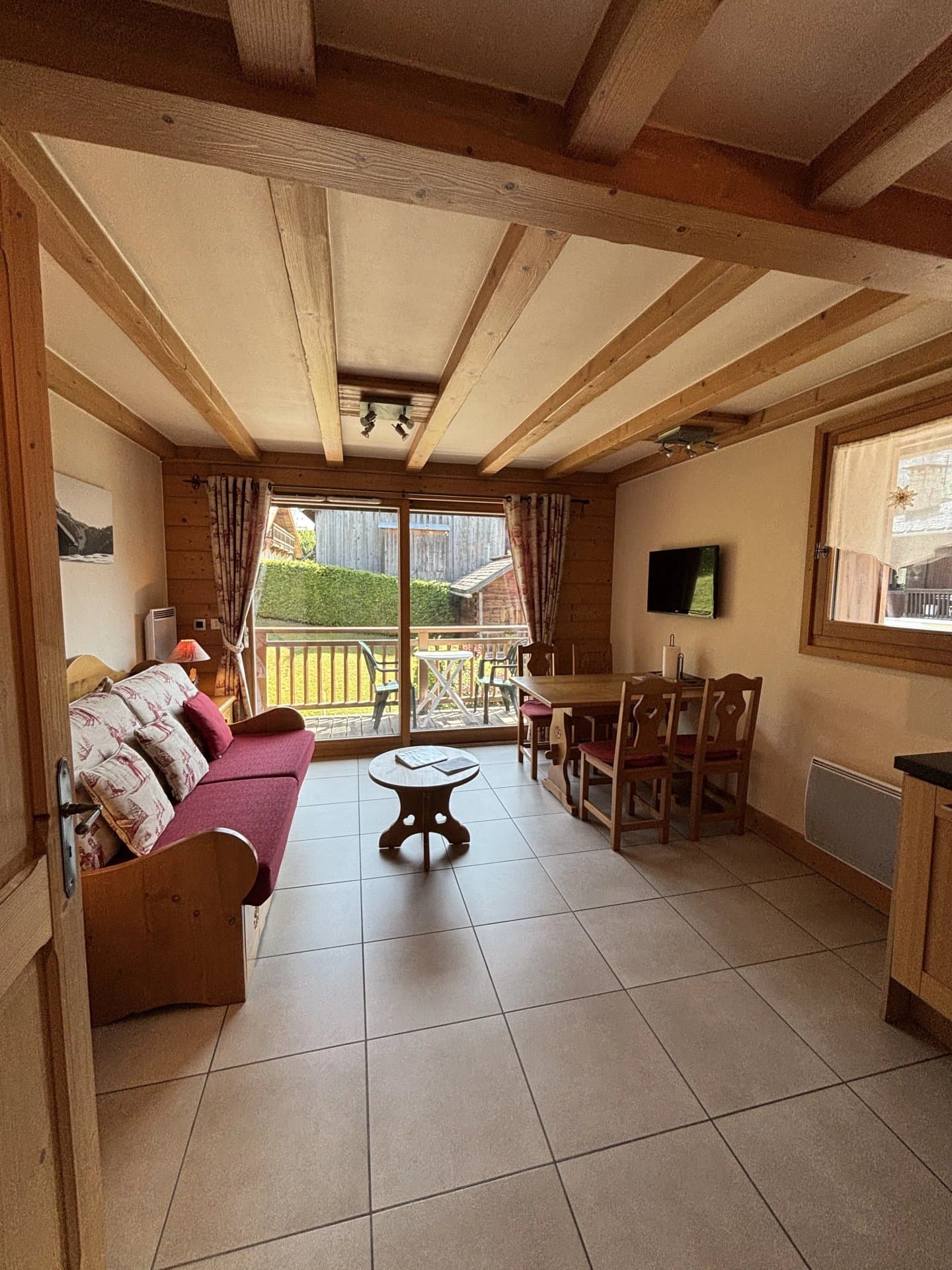 Chalet con gran potencial de revalorización: una oportunidad única - 4