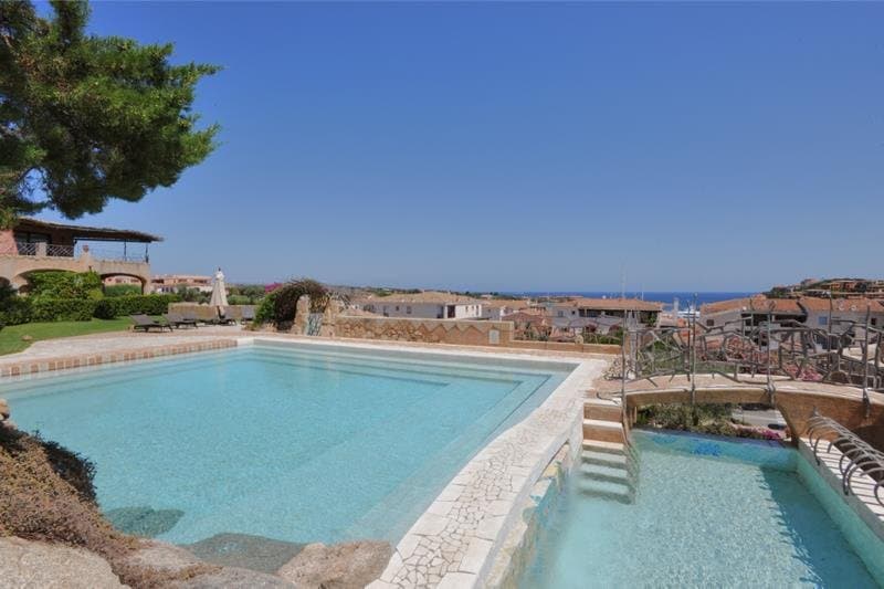Villetta del Principe is an exclusive villa for rent in Porto Cervo, in Sardegna Gallura, brand new and close to the center and the Marina. - 1
