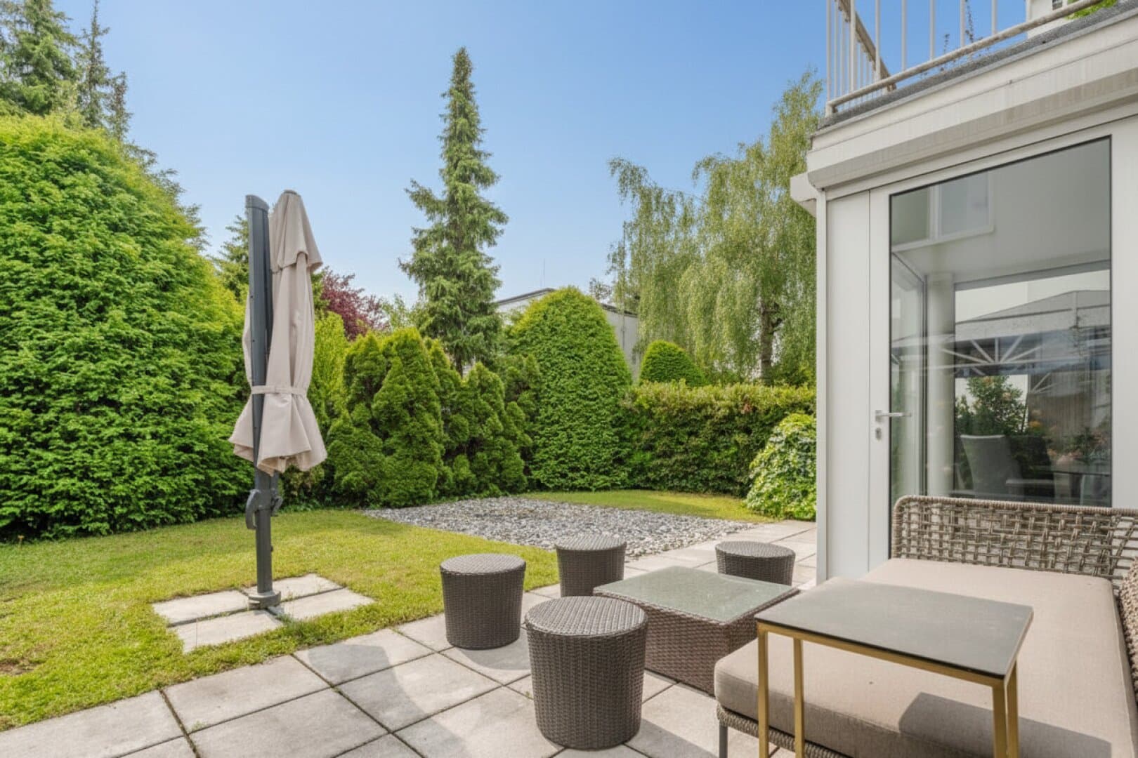 Sonniges Apartment mit Ostgarten & Westterrasse
