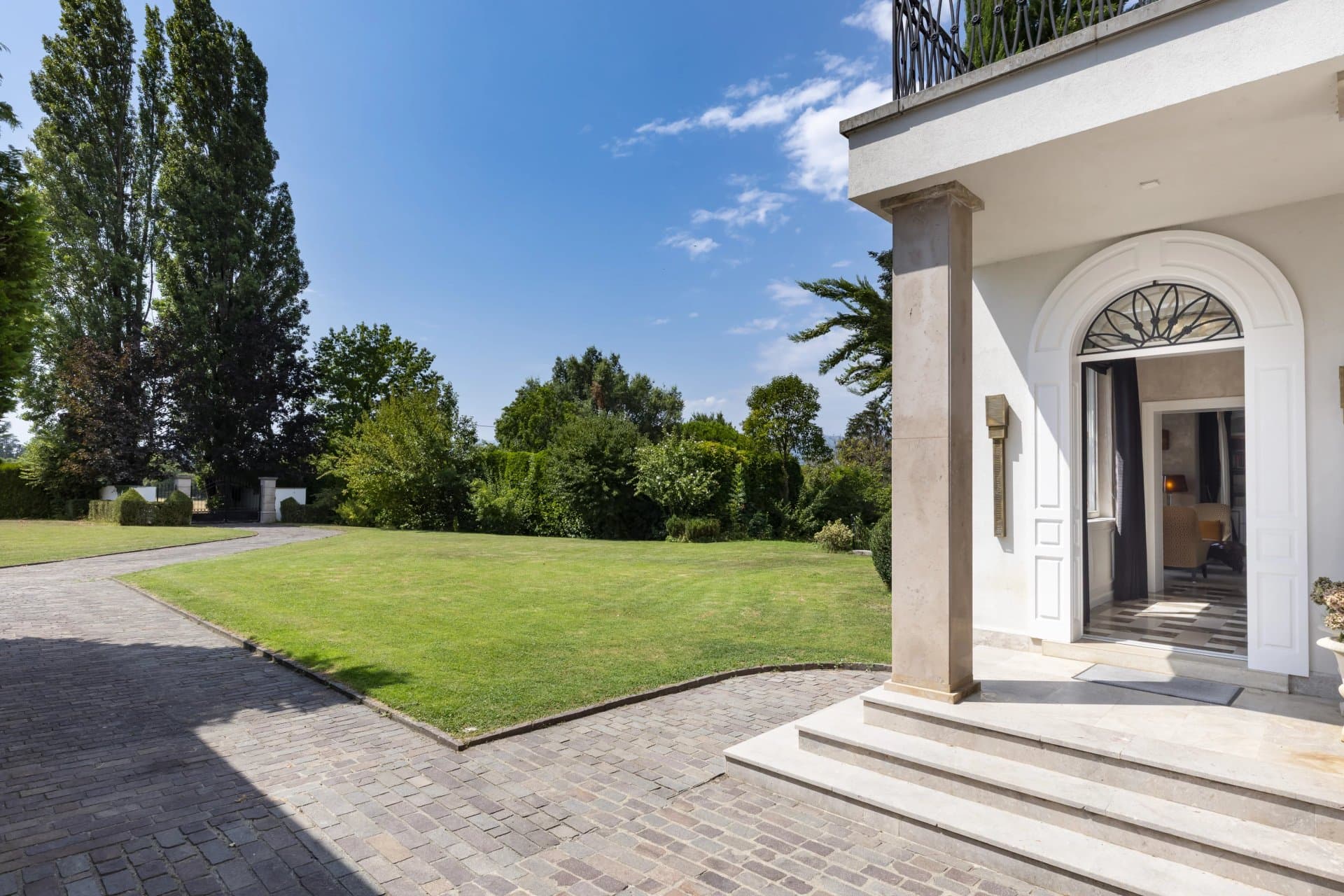 Elegante residencia familiar en Collonge-Bellerive - 2