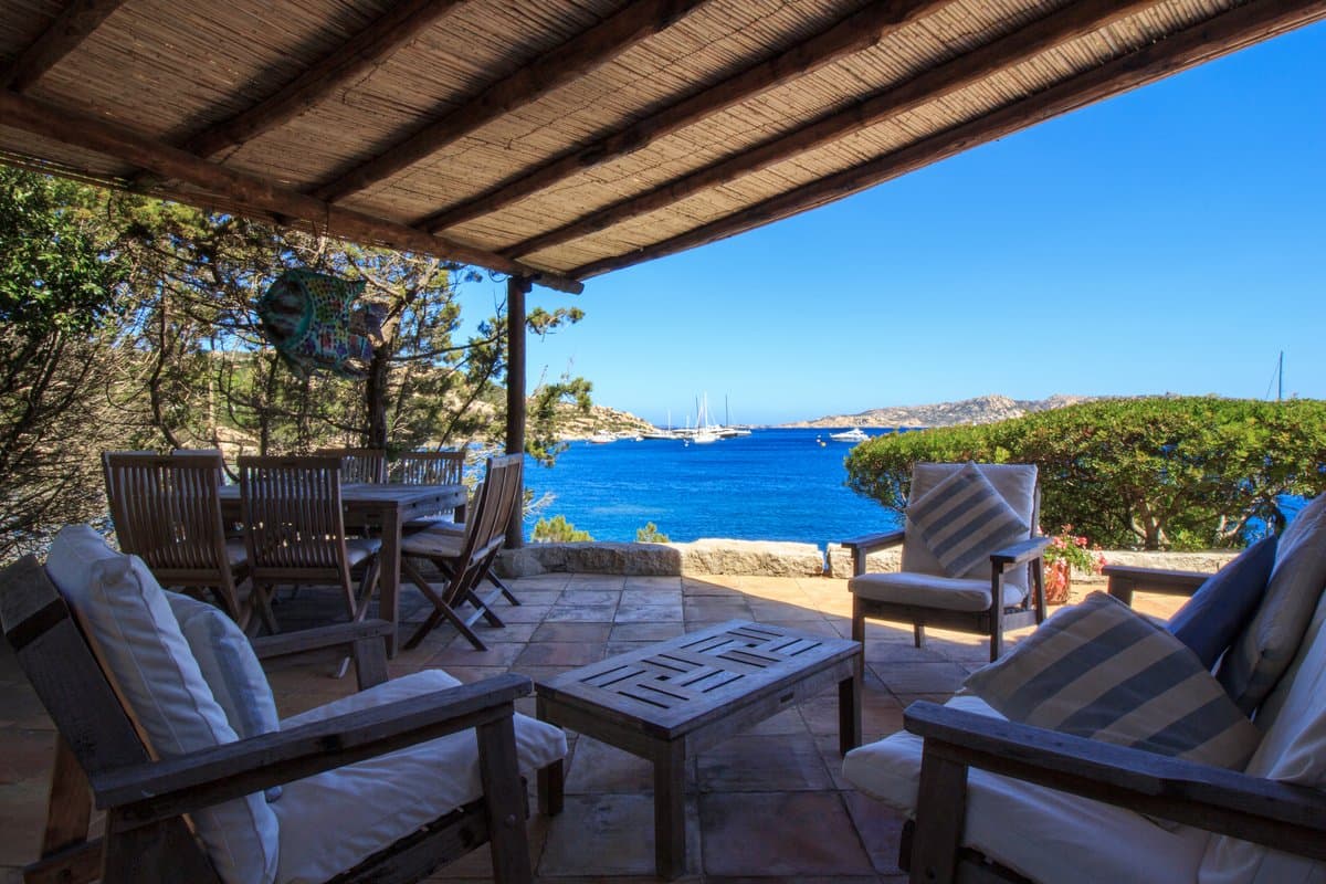 Villa Overlooking the Sea