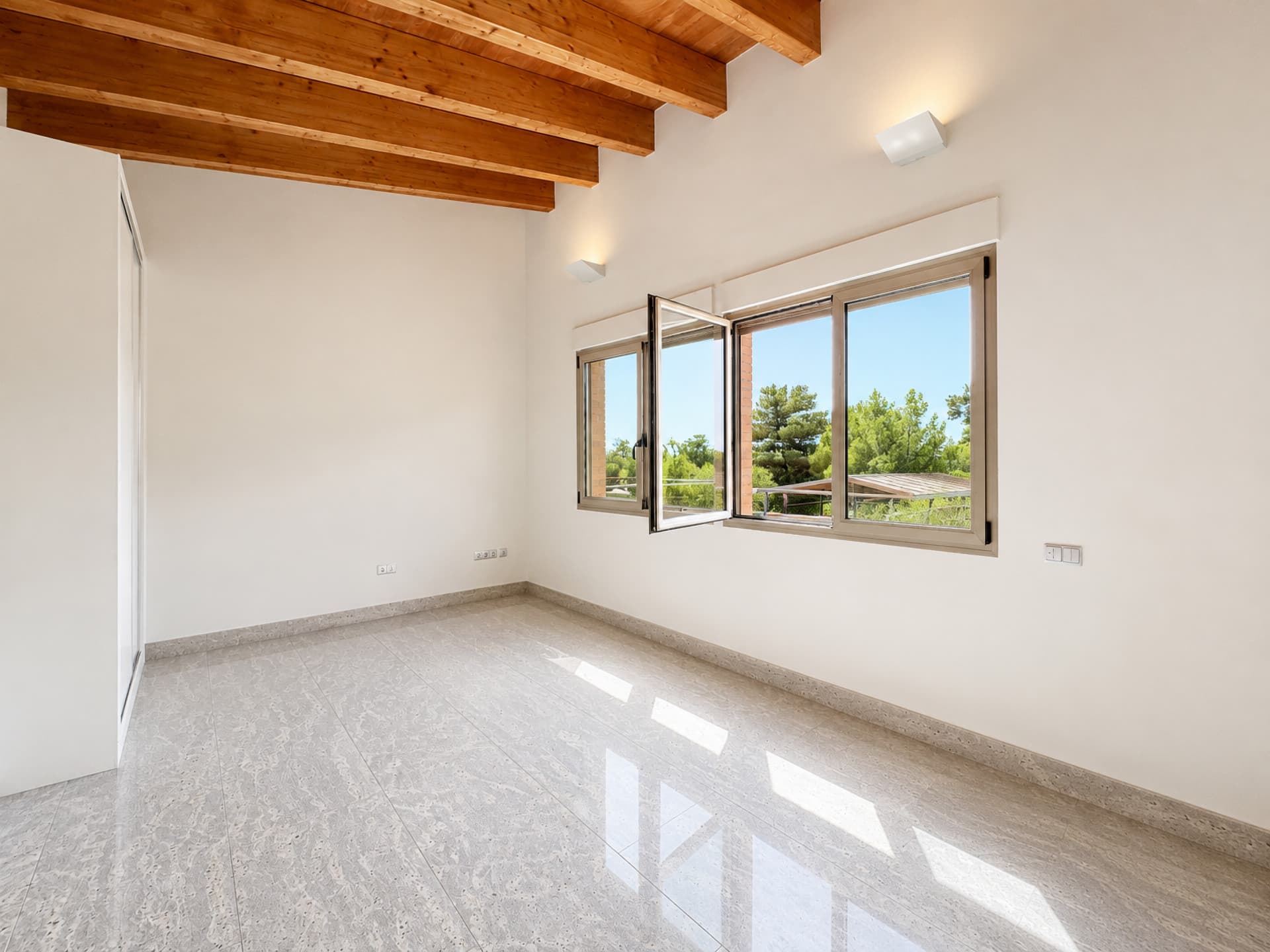 Villa en primera línea del Golf Escorpión en Torre en Conill, Bétera. - 12