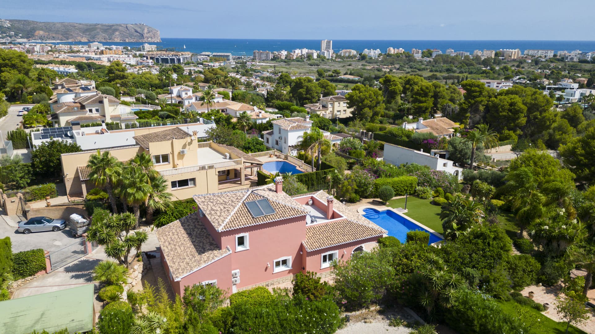Spacious villa with pool in Adsubia, Jávea (Alicante) Spain - 1