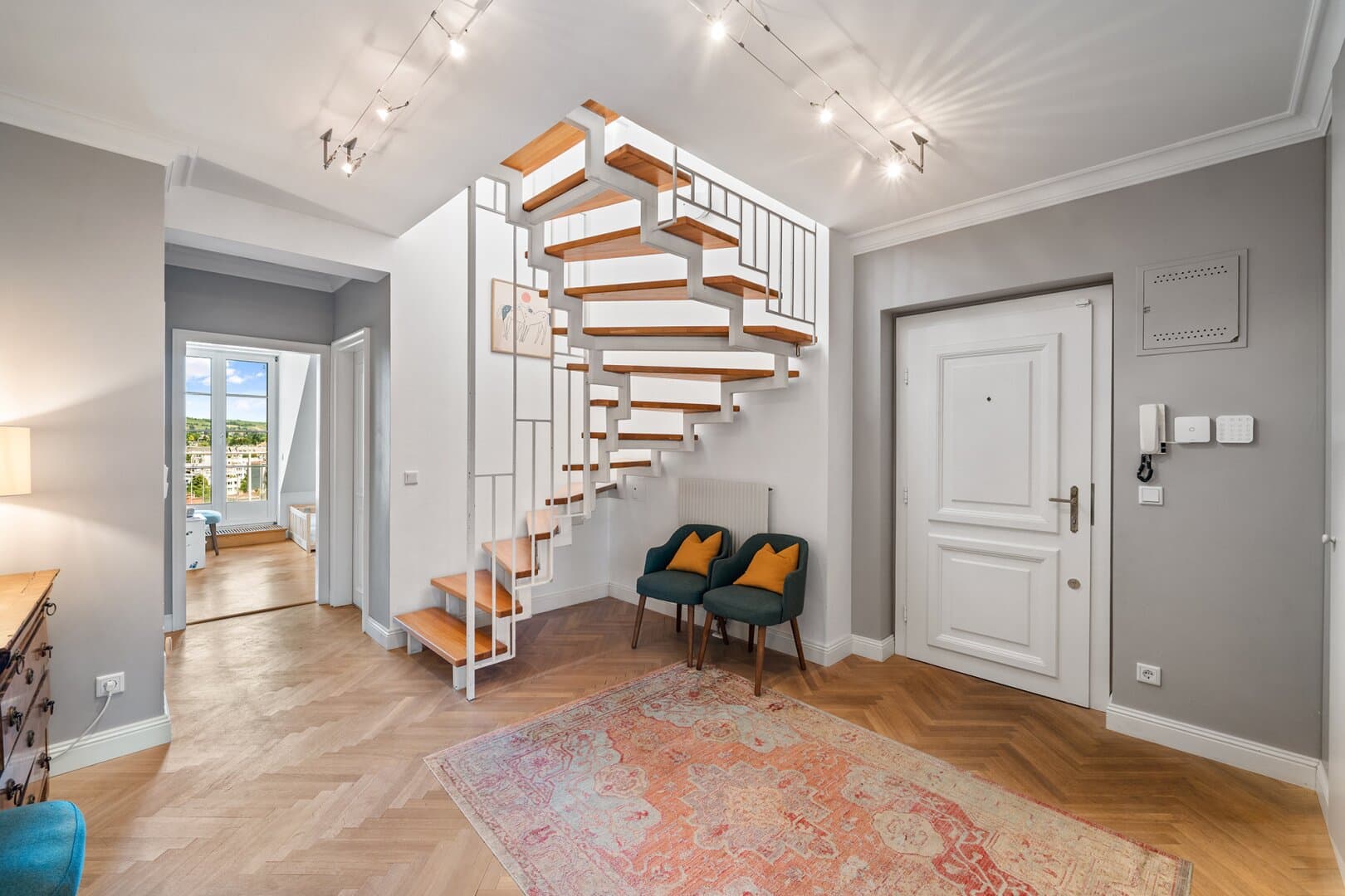 A penthouse flat with sweeping views and the highest standards of - 3