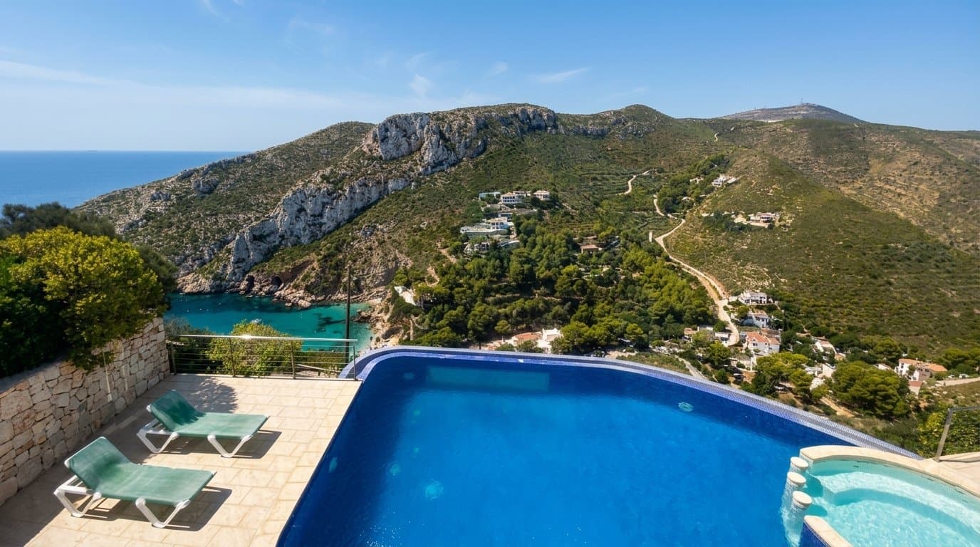 Sea-view villa in Granadella, Jávea - 16