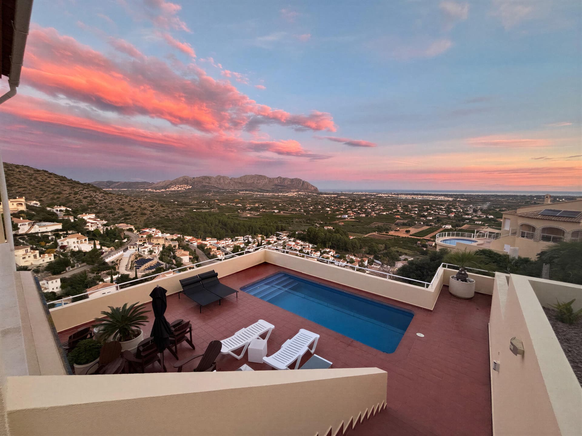 Villa for sale in