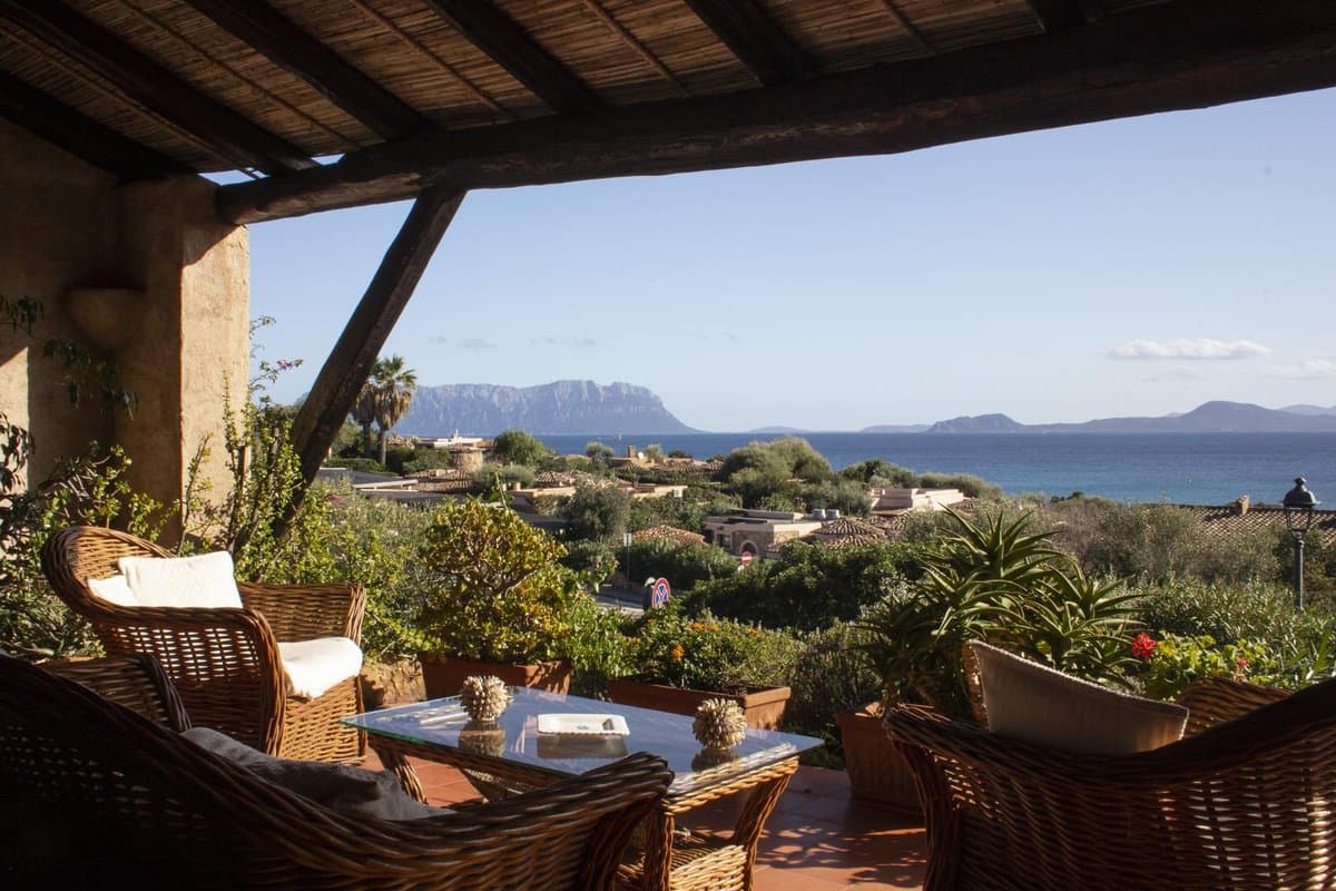 Villa Sa Soliana is an exclusive detached residence designed by architect Savin…