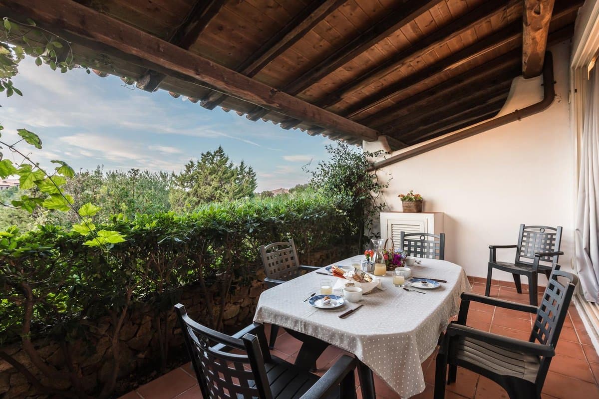 Two-room flat for 4 people with sea view and Wi-Fi – Superior - 2
