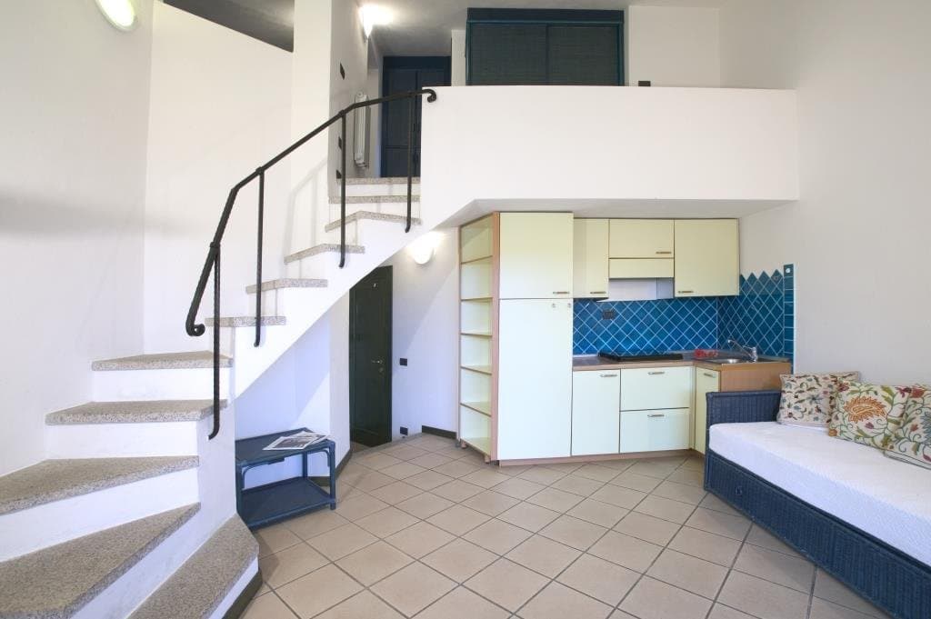 Set within the picturesque setting of Baia del Faro, Appartamento trilocale D is located 500 m from the town of Palau and less than 350 m from the sea. - 3