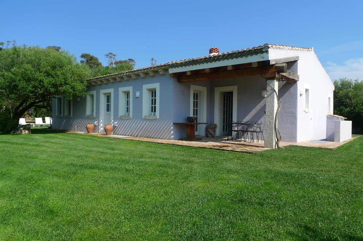 Nestled at the foot of San Pantaleo, Stazzu La Sasima Blu is located just a 10-minute drive from the beach. - 1