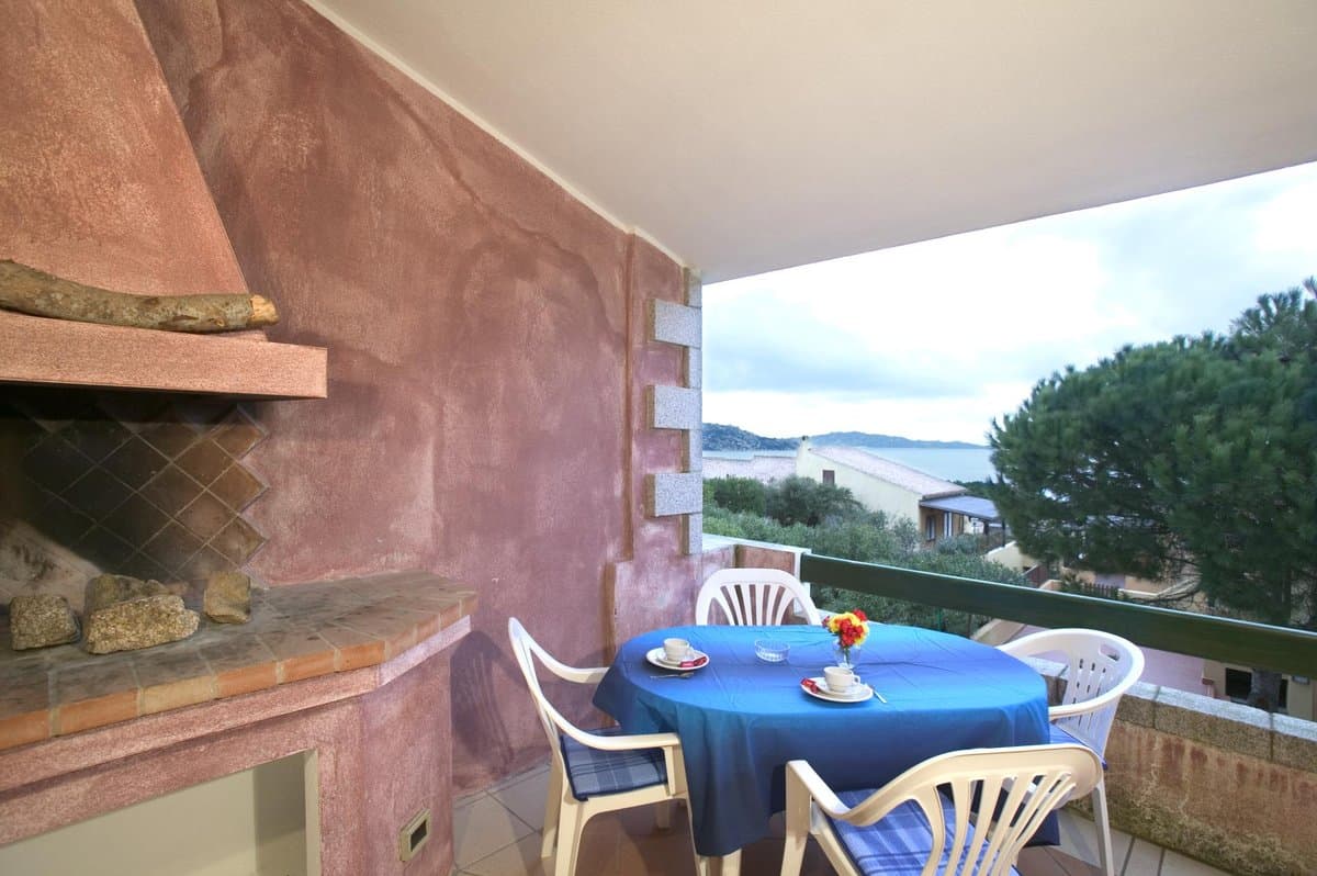 Appartement de trois pièces F - 1