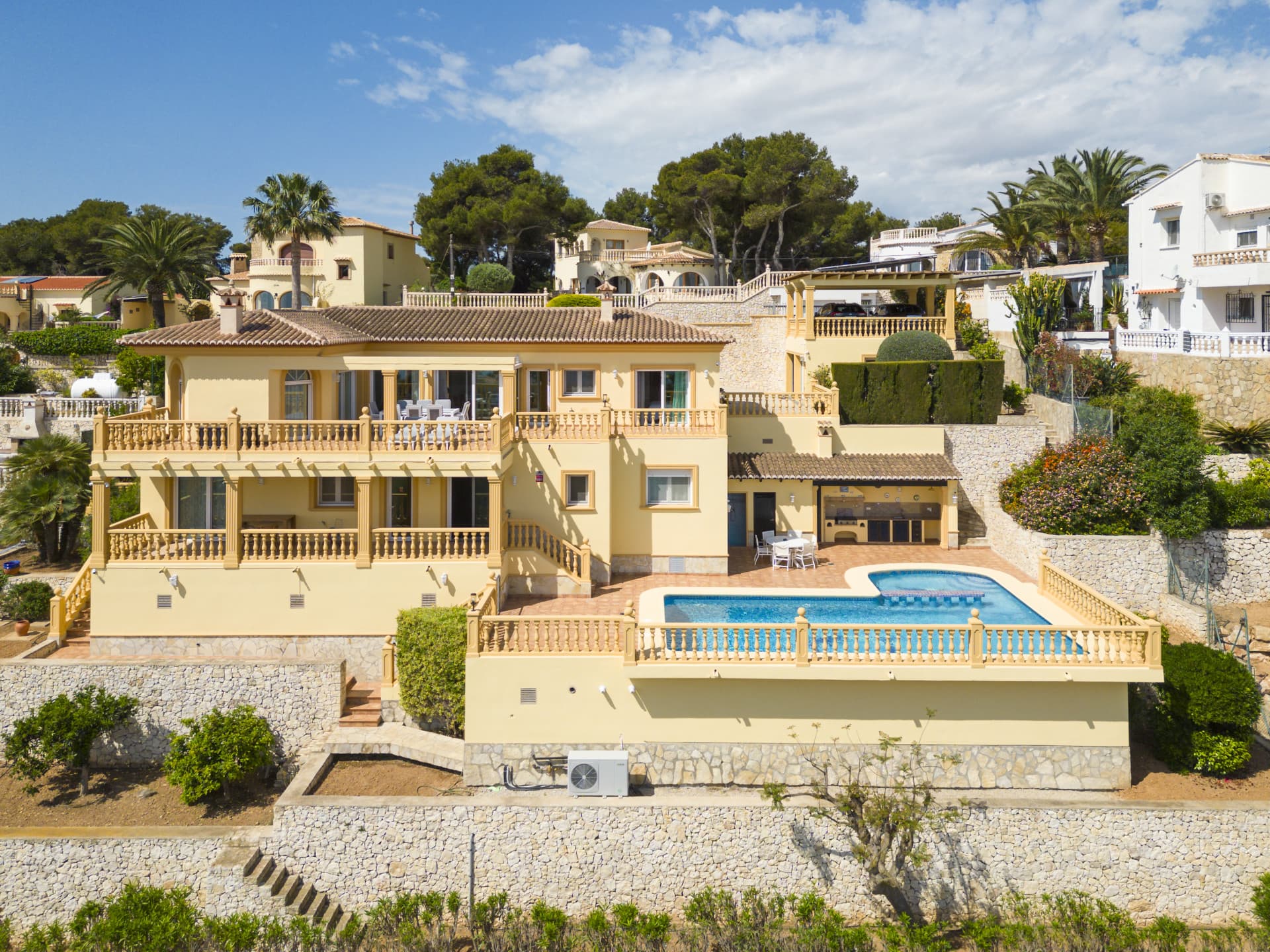 Elegant property with spectacular views of the sea and the island of Portichol in the quiet area of Balcón al Mar in Jávea (Aicante) Spain. - 4