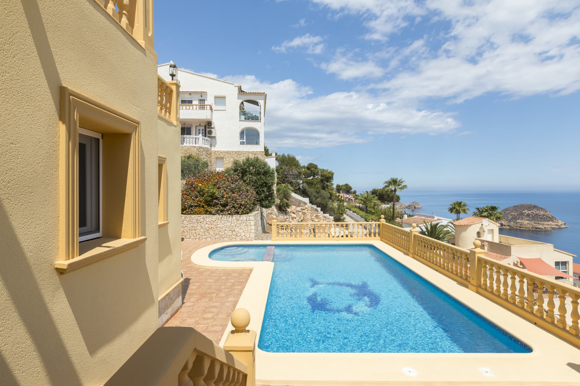 Elegant property with spectacular views of the sea and the island of Portichol in the quiet area of Balcón al Mar in Jávea (Aicante) Spain. - 5