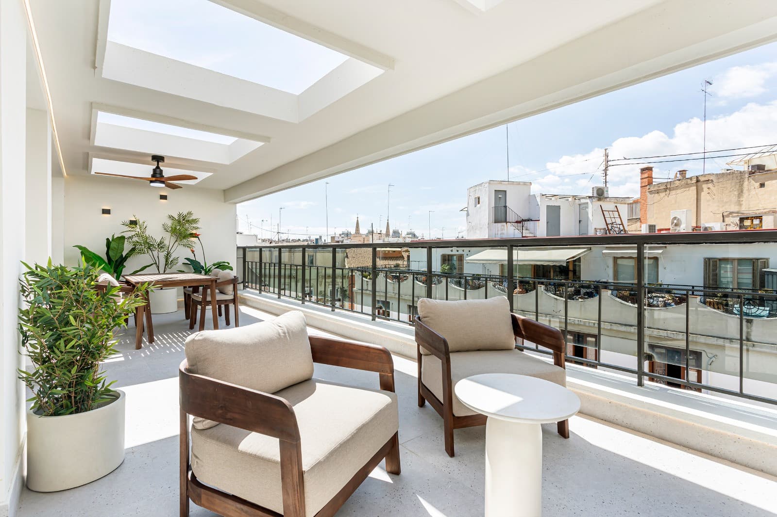 Brand new renovated penthouse next to the Colón Market in Valencia. - 16