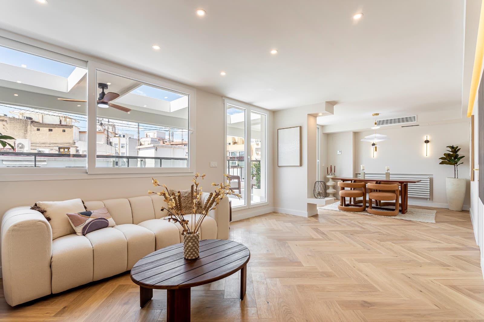 Brand new renovated penthouse next to the Colón Market in Valencia. - 3