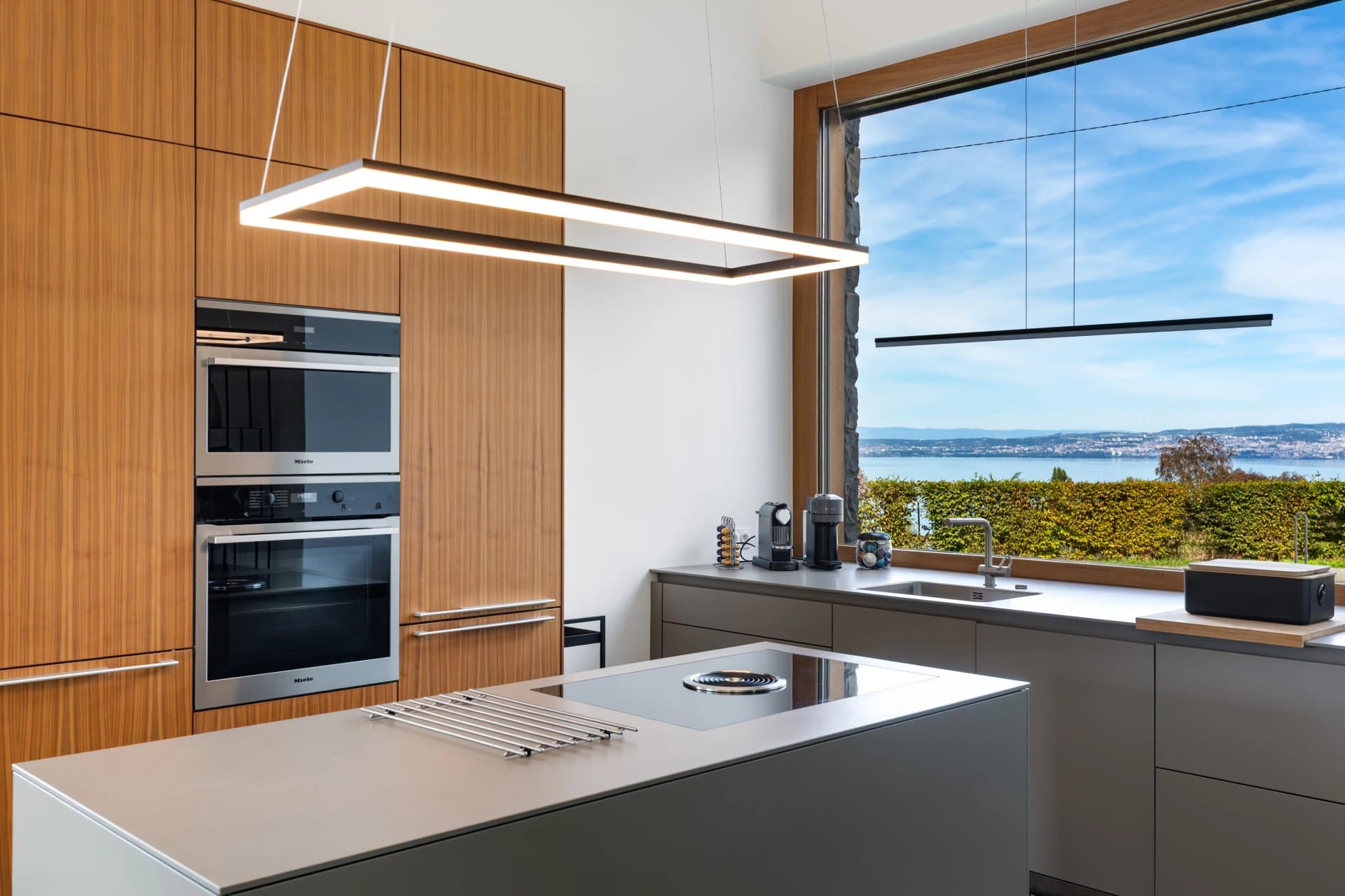 Architect-Designed Villa on the Evian Golf Course - 2