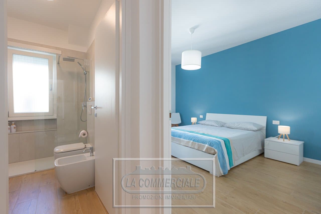 PRESTIGIOUS RESIDENCE ON THE LUNGOTEVERE A FEW STEPS FROM PIAZZA DEL P - 21