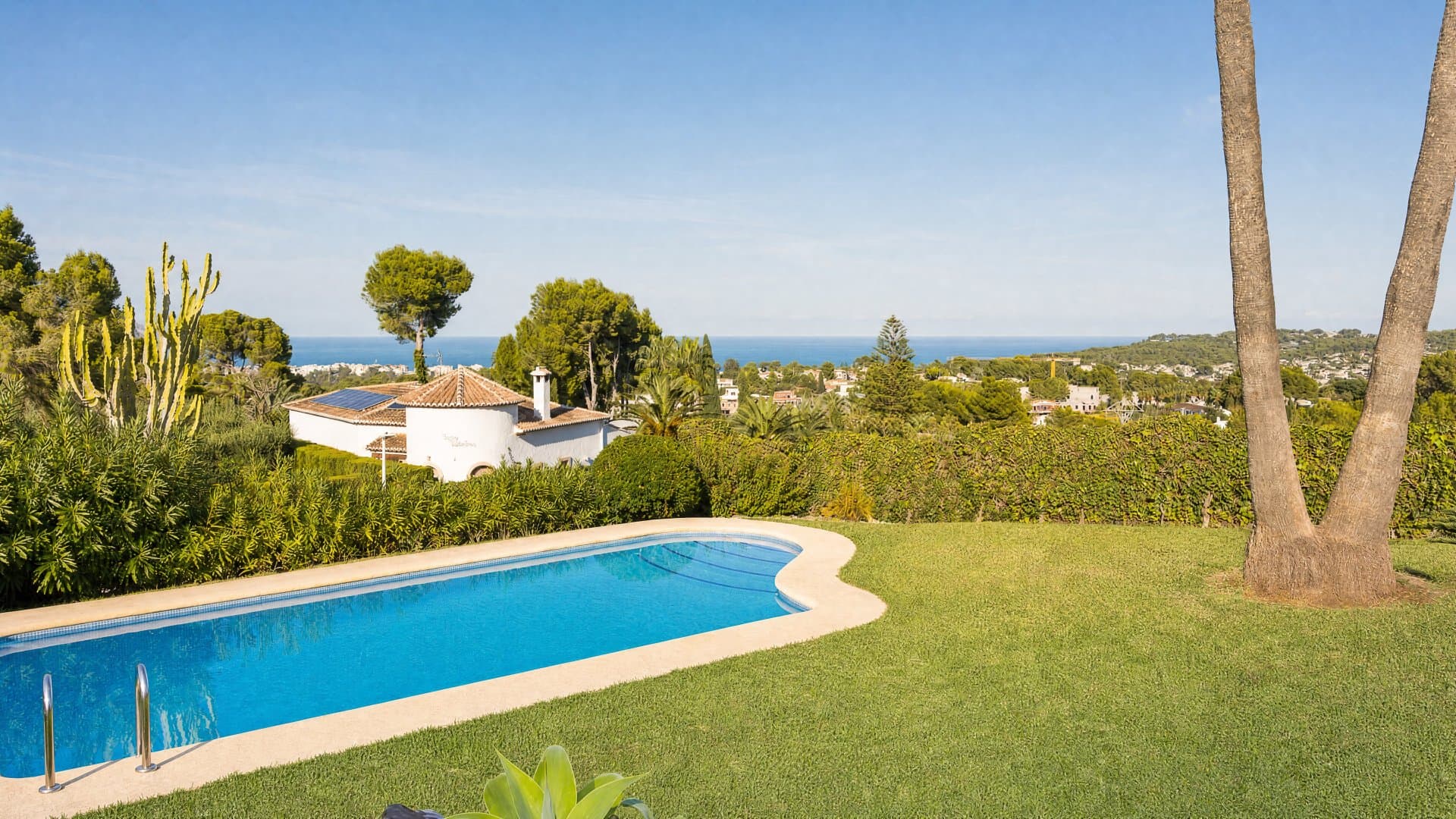 Single-storey villa with panoramic views in Adsubia, Jávea (Alicante)