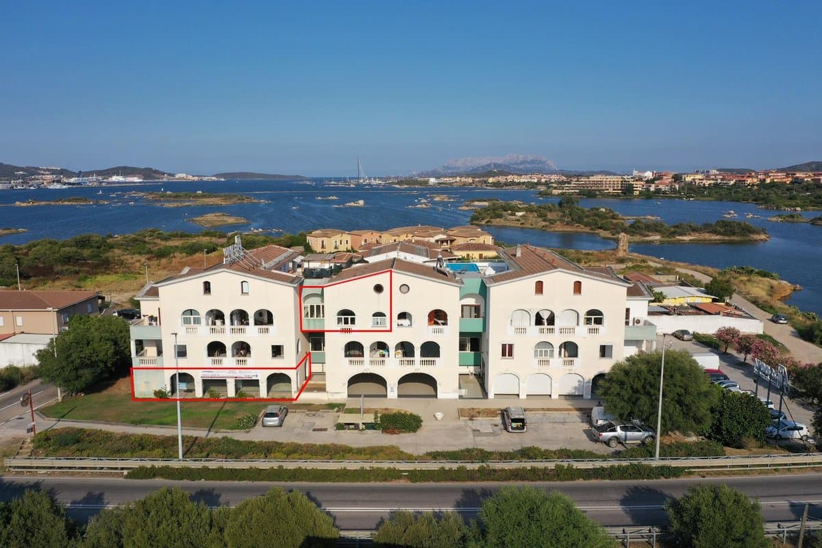Showroom en Olbia - Oportunidad única - 2