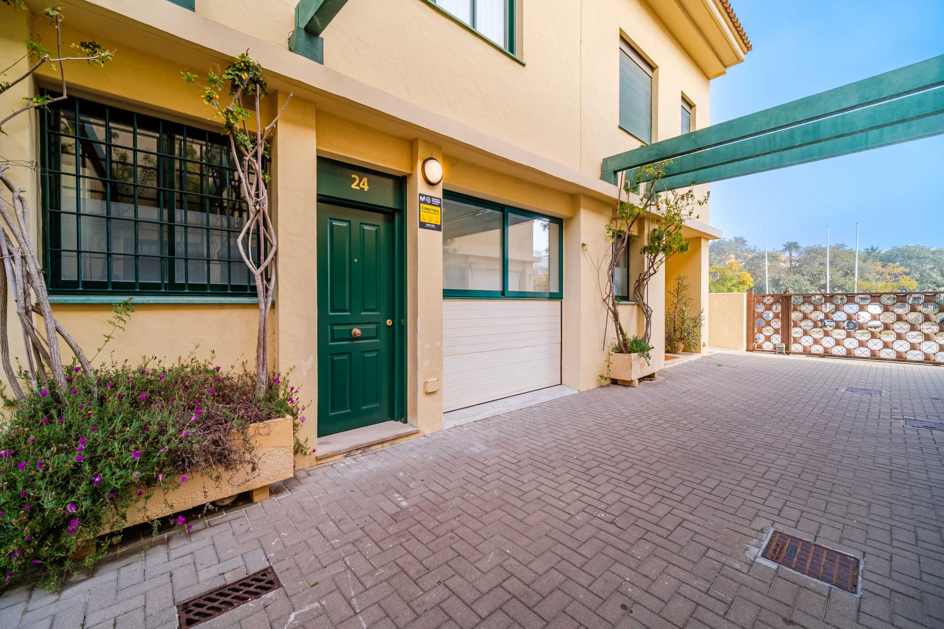 Townhouse situated only 600m to the Arenal beach in Jávea (Alicante). - 21