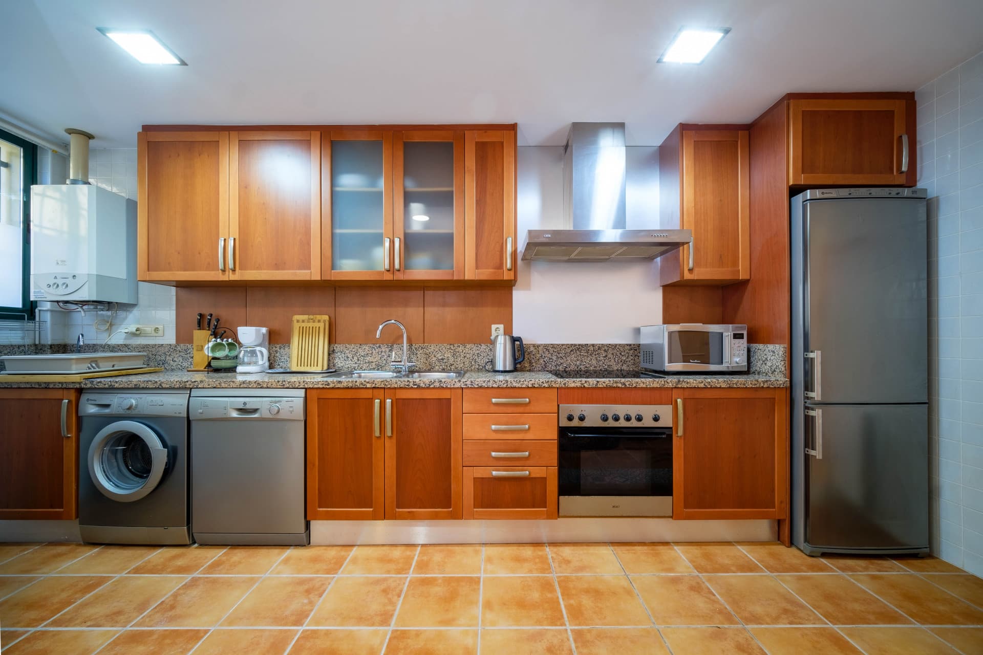 Townhouse situated only 600m to the Arenal beach in Jávea (Alicante). - 7