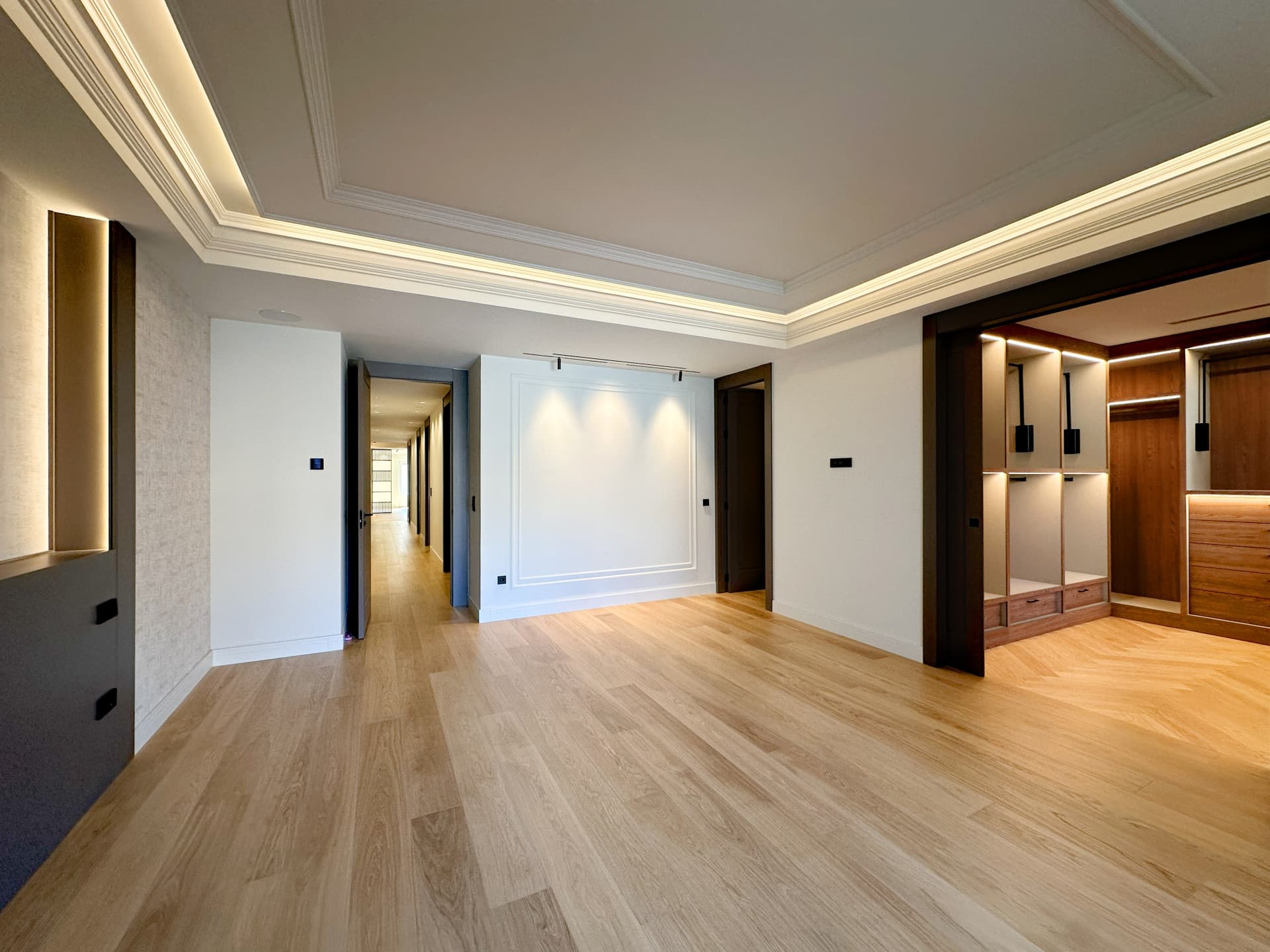 Exclusivo apartamento totalmente reformado junto al Mercado de Colón. - 8