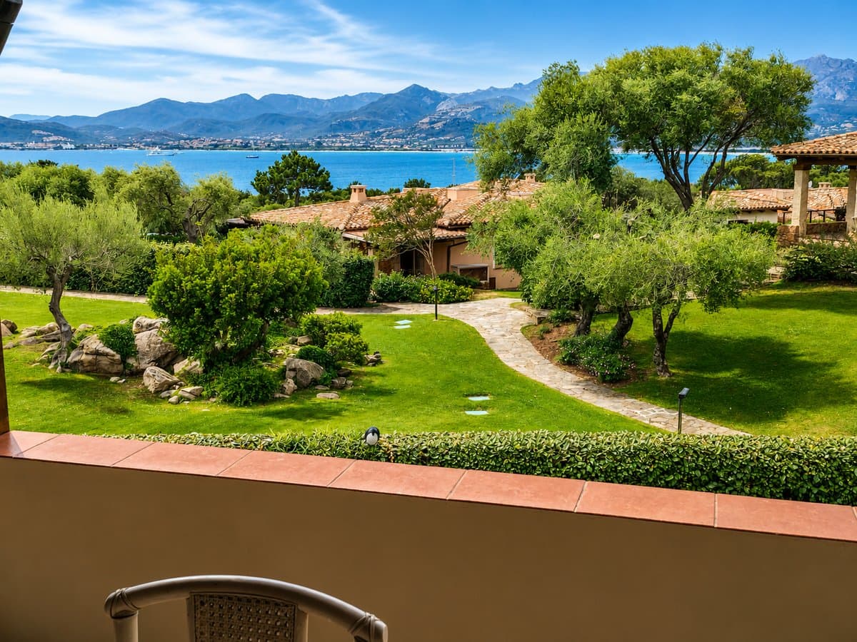 Two-room flat with sea views, including a mooring and a dinghy