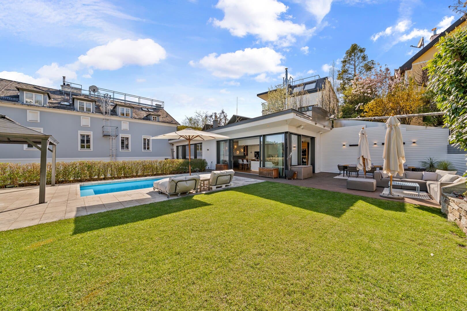 Esclusivo appartamento con giardino e piscina - 3