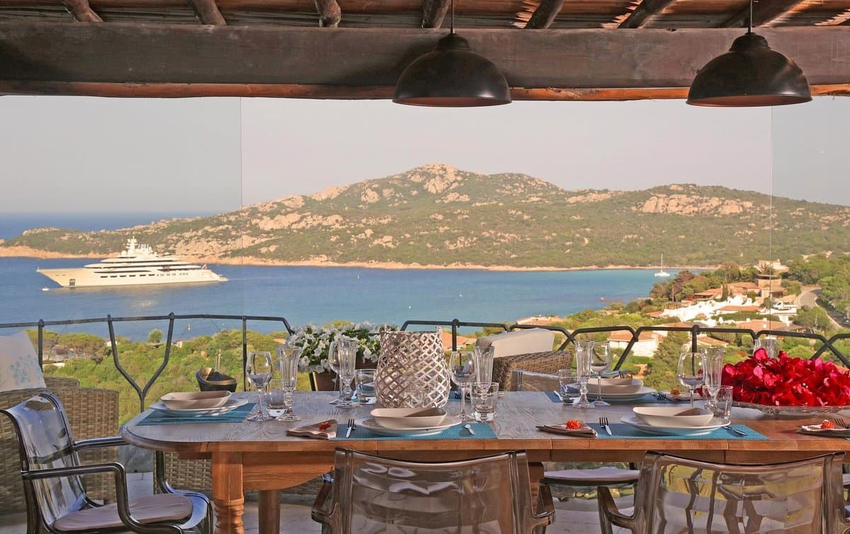 Perched on the verdant hillside of Pantogia, directly overlooking Pevero Bay, this panoramic villa commands extraordinary sea views. - 3