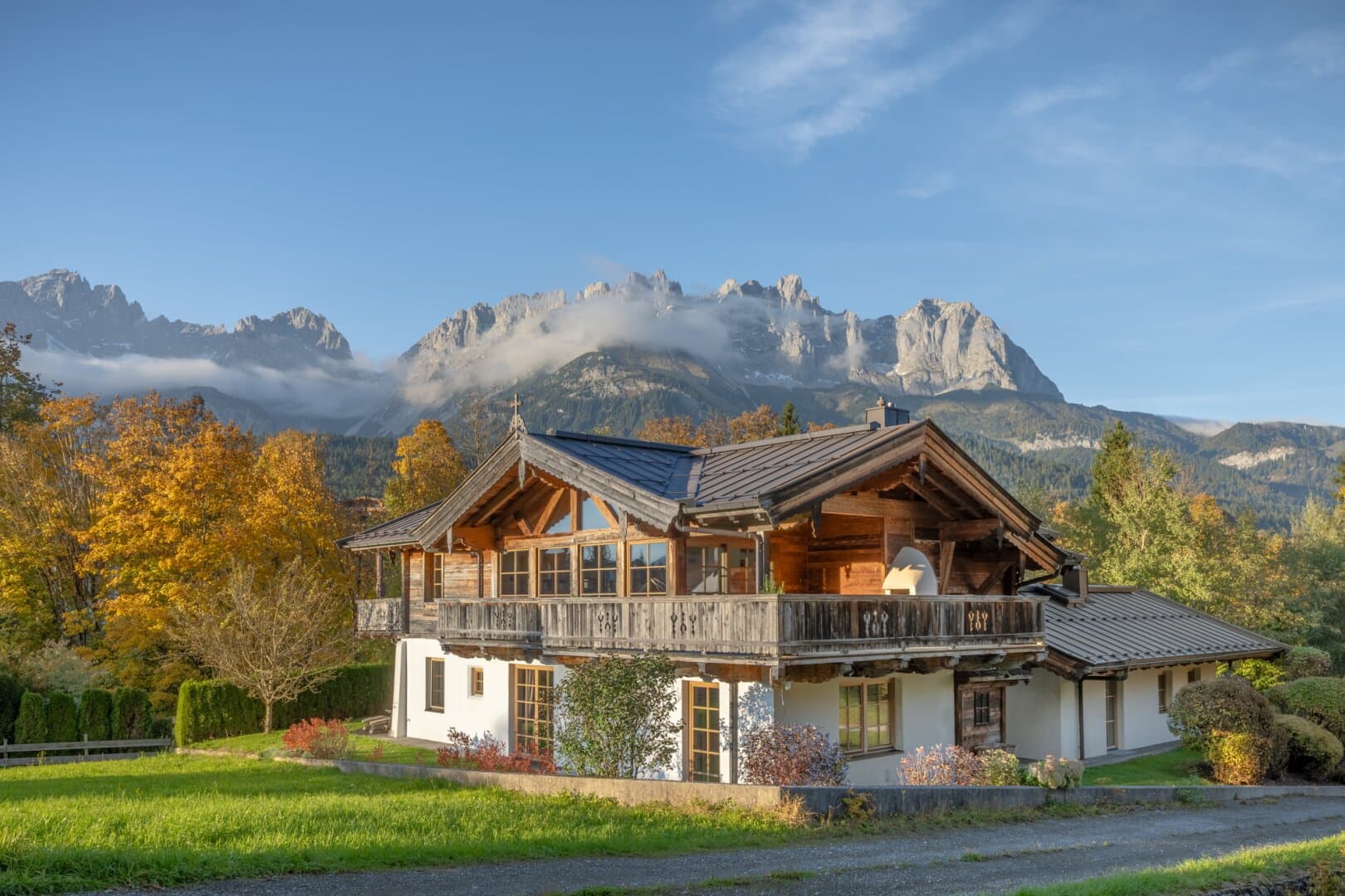 Magnificent Country House with Emperor's View - 1