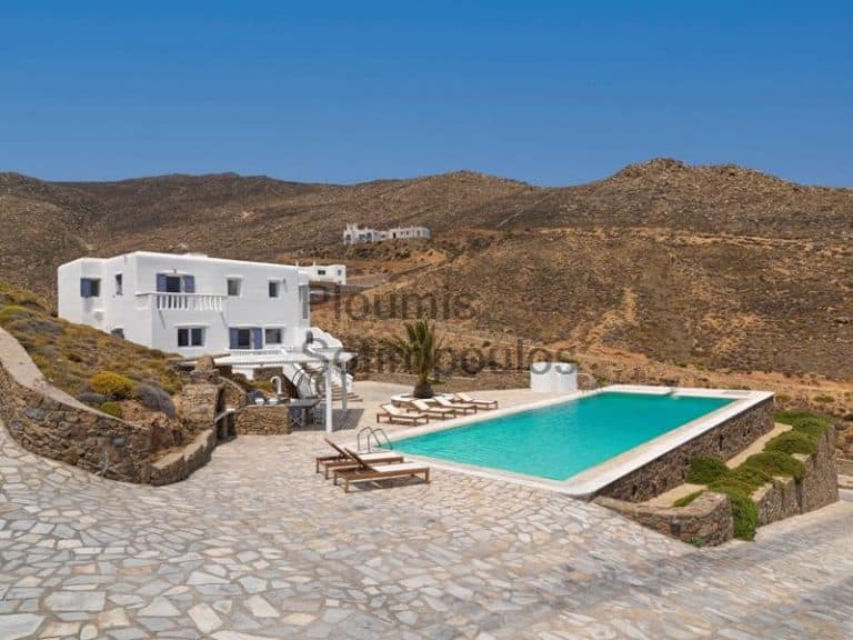 Luxury Coastal Real Estate: Avlaki Beach Paradise with Breathtaking Views